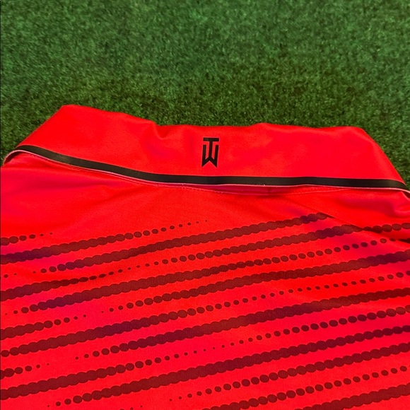 Tiger Woods Collection by Nike Dri-Fit Polo (Red with Black Accents/ Size XXL) - Picture 7 of 7